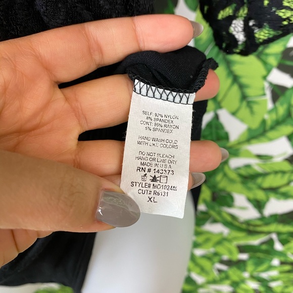 5 for $25 Rose Diamond Black Lace Bodysuit - Picture 6 of 6